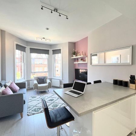 2 Bedroom Apartment In South Hampstead London Exterior foto