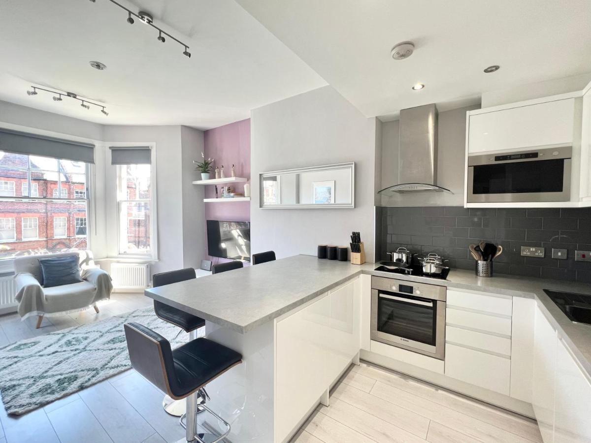 2 Bedroom Apartment In South Hampstead London Exterior foto