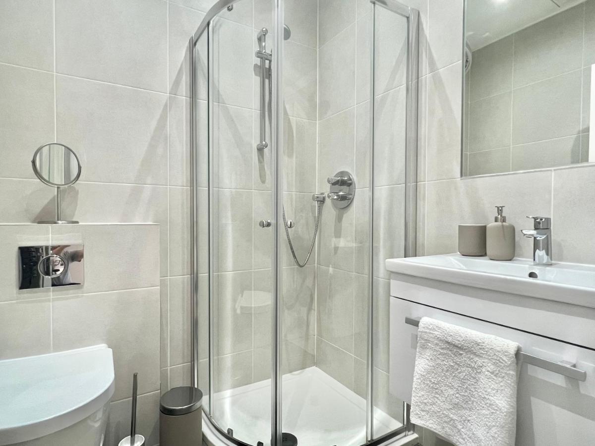 2 Bedroom Apartment In South Hampstead London Exterior foto