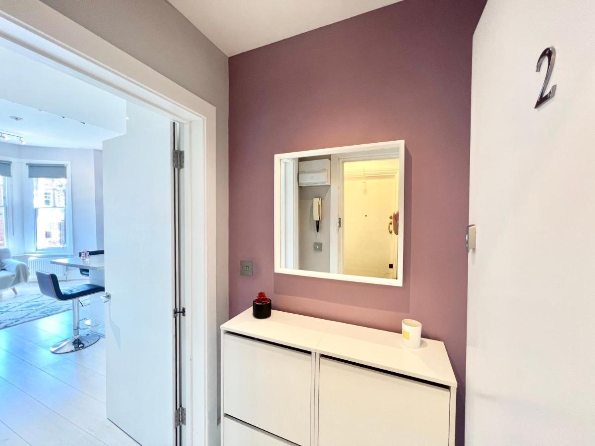 2 Bedroom Apartment In South Hampstead London Exterior foto