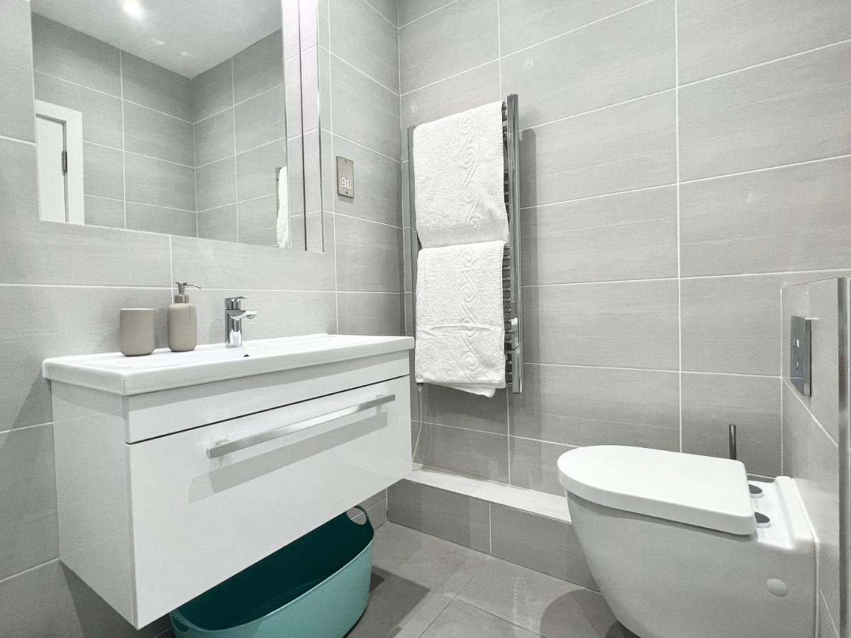 2 Bedroom Apartment In South Hampstead London Exterior foto